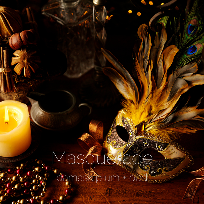 Masquerade : damask plum + oud